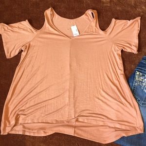 Maurice’s Cold shoulder top